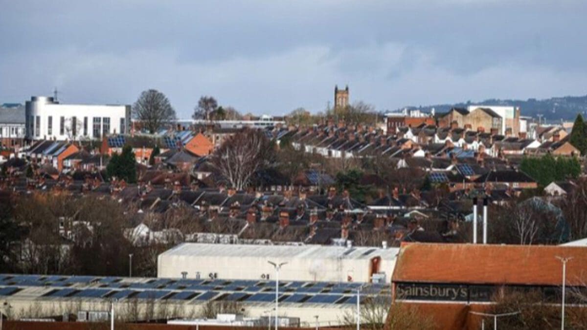 பிரித்தானிய நகரங்களில் உணரப்பட்ட நிலநடுக்கம்