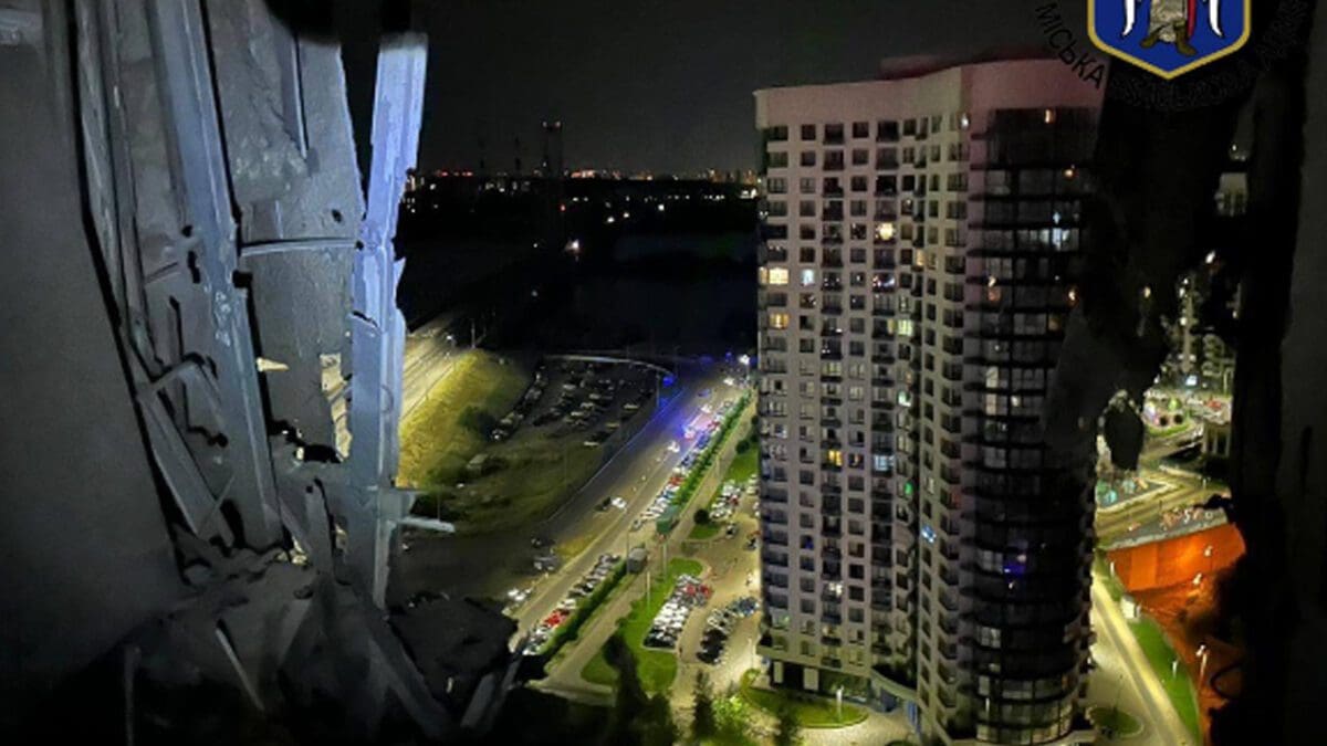 சுட்டு வீழ்த்தப்பட்ட ரஷ்யாவின் 20 ட்ரோன்கள்: இரவோடு இரவாக உக்ரைன் பதிலடி