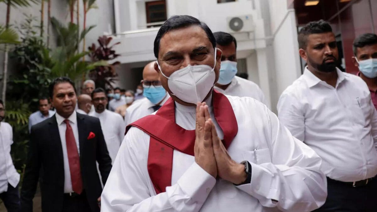 பசிலின் அழைப்பை புறக்கணித்த முக்கியஸ்தர்கள்!