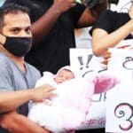 காகம் திருடிய வடையை நரி கவர்ந்த கதை...!