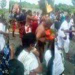 கிளிநொச்சி திருவிழாவில் பலரையும் ஈர்த்த சிங்கள சுற்றுலா பயணிகள்