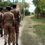 புங்குடுதீவில் பதுங்கியிருந்த மூவரின் மோசமான செயல்