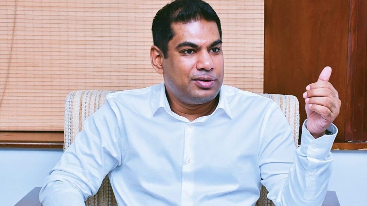 எரிபொருள் கையிருப்பு தொடர்பில் அமைச்சர் தகவல்