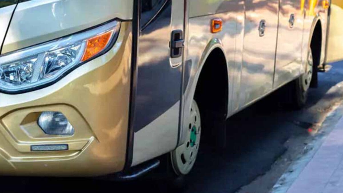 கட்டுநாயக்க விமான நிலைய வளாகத்தில் நிறுத்தப்படும் சேவை