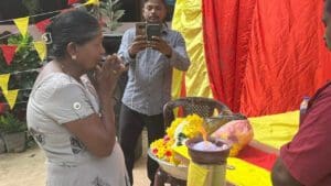 தடைகளை மீறி முல்லைத்தீவில் கரும்புலிகள் நாள் நினைவேந்தல் 4 rtjyfe