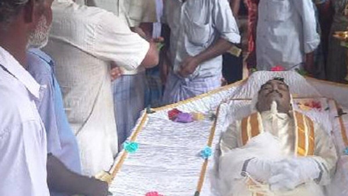 யாழில் ஒருவருக்காக கலங்கி அழுத ஆயிரக்கணக்கான நெஞ்சங்கள்!