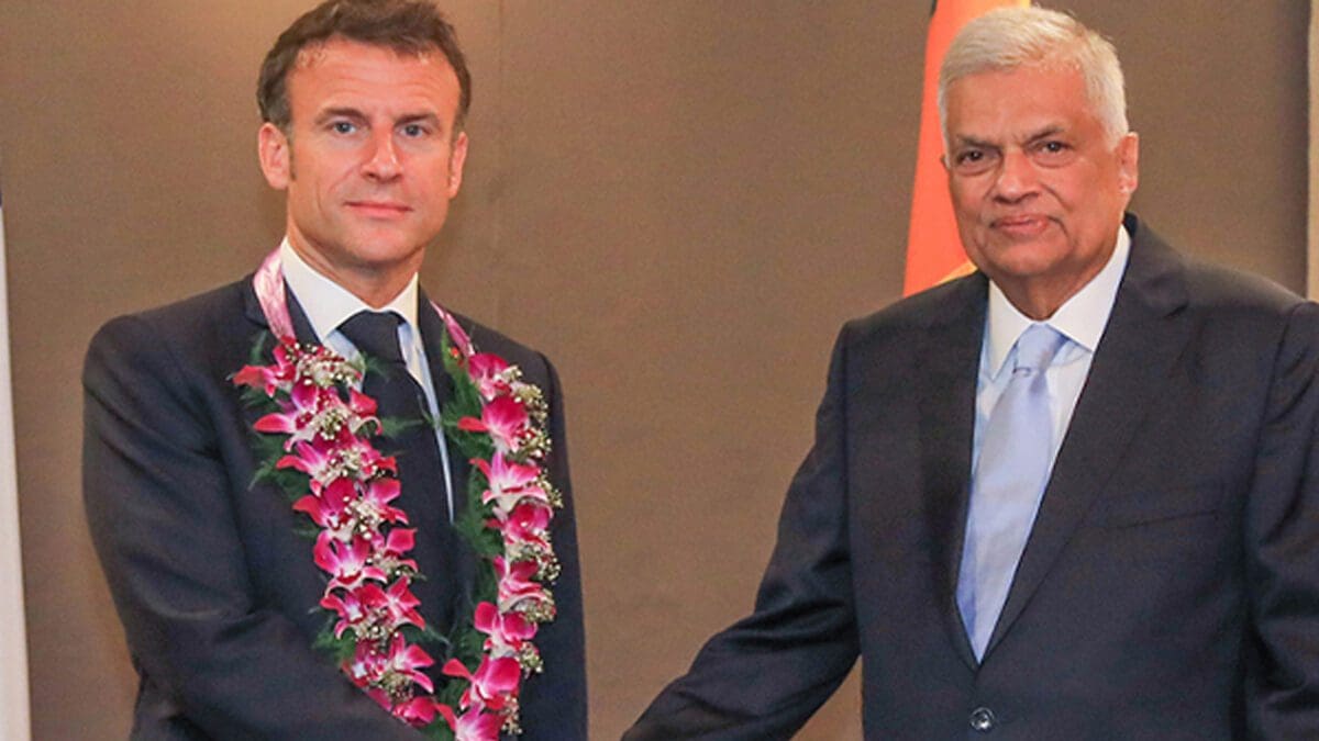 இலங்கை வந்த பிரான்ஸ் ஜனாதிபதி இமானுவேல் மக்ரோன்