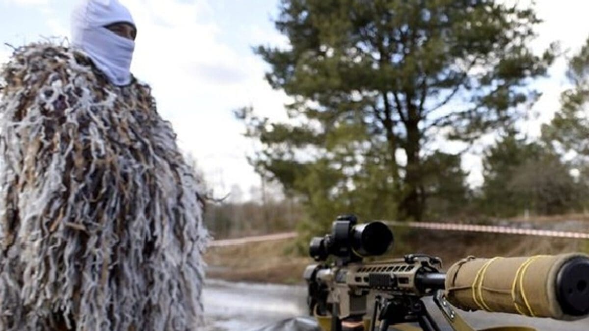 ரஷ்ய தளபதிக்கு 5,900 அடி தொலைவில் இருந்து சீறி வந்த மரணம்