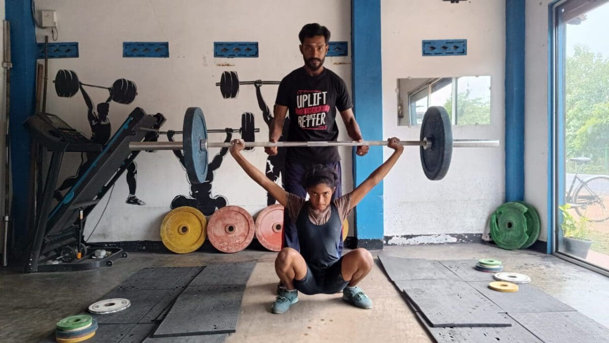 பொதுநலவாய பளு தூக்கல் போட்டியில் வடமாகாண மாணவி முதல்தடவையாக தெரிவு