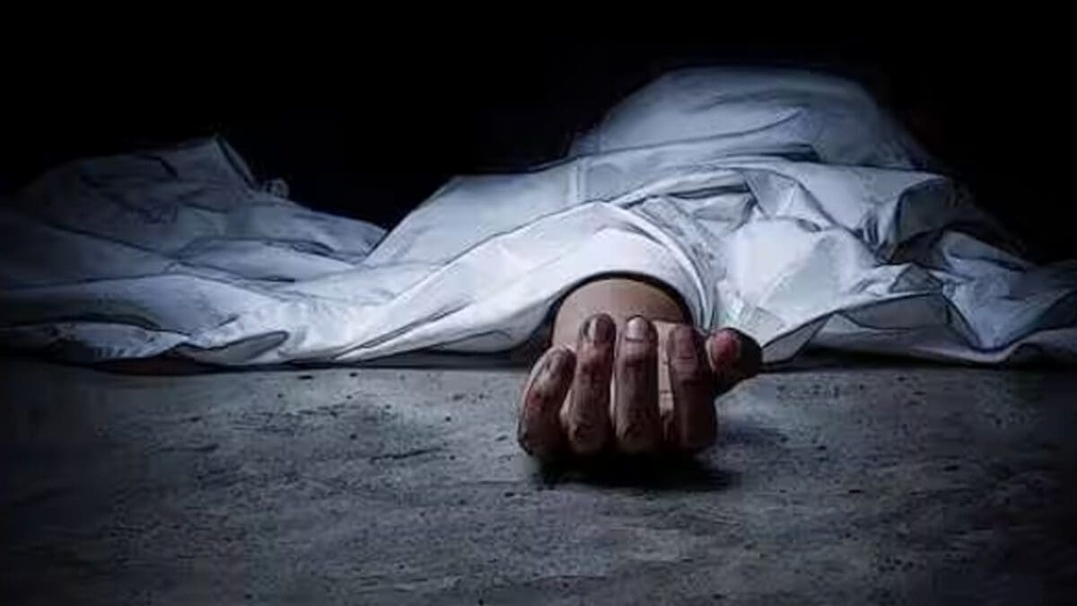 மனைவியை கொடூரமாக தாக்கி கொலை செய்த கணவன்