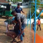 யாழில் பொலிஸ் நிலையத்திற்கு அருகில் உயிரை மாய்க்க முற்பட்ட நபர்