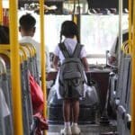 வறிய மாணவர்களுக்கு இலவச பயணச்சீட்டு!