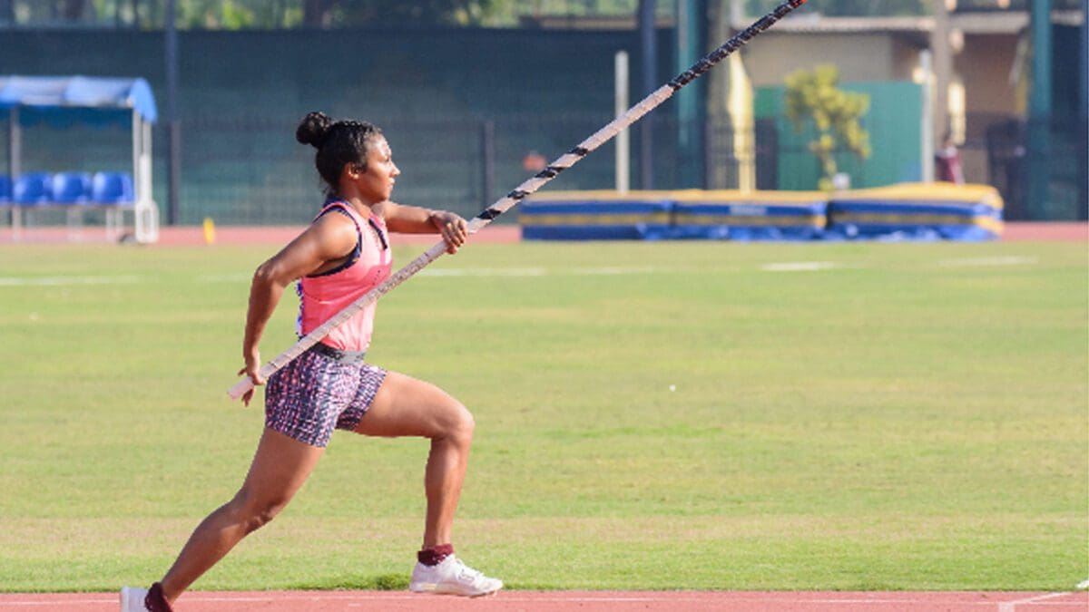 குடும்ப சுமையால் கனவை தொலைத்த வீராங்கனை