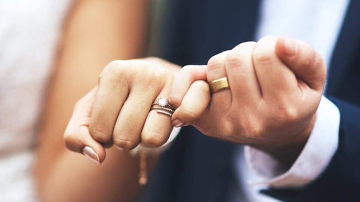 மனைவியின் தொடர்ச்சியான முறைப்பாட்டால் கணவனின் விபரீத முடிவு