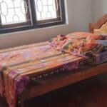 விடுதி அறைக்குள் மர்மமான முறையில் உயிரிழந்த யுவதி!