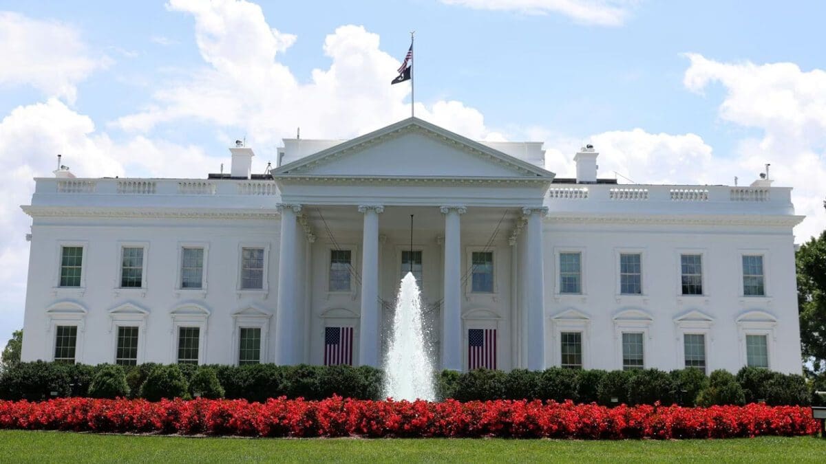 அமெரிக்க வெள்ளை மாளிகையில் கோகைன் போதை பொருள் கண்டுபிடிப்பு!!