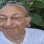 மாணவிகளின் மேலாடையை அகற்றுமாறு கூறிய பேராசிரியர்!