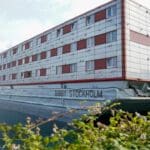 மிதக்கும் சிறை எப்படி இருக்கிறது? புலம்பெயர்ந்தோர் கருத்து!