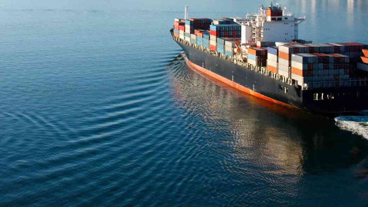 ரஷ்யாவின் மிரட்டலை மீறி உக்ரைன் துறைமுகத்திலிருந்து வெளியேறிய முதல் சரக்கு கப்பல்! வெளியான தகவல்