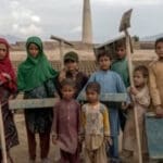 ஒவ்வொரு நாளும் வேலை செய்யும் கட்டாயத்தில் ஆப்கான் சிறார்கள்