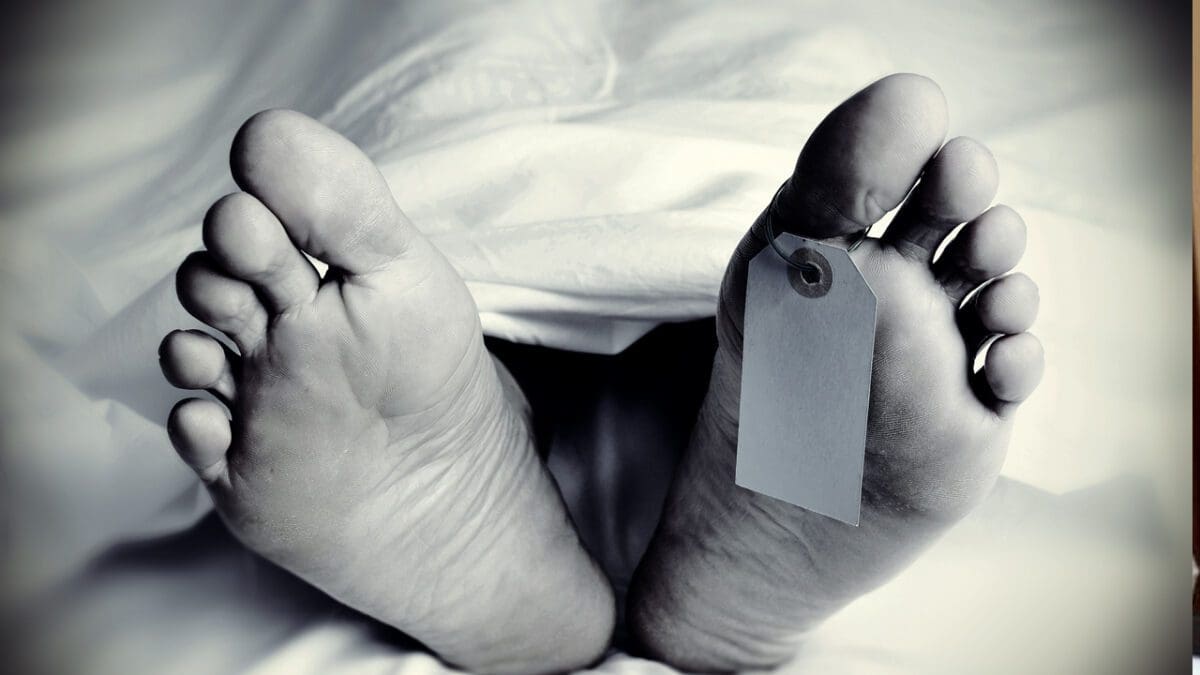 இலங்கையில் மர்ம காய்ச்சல் - இருவர் மரணம்