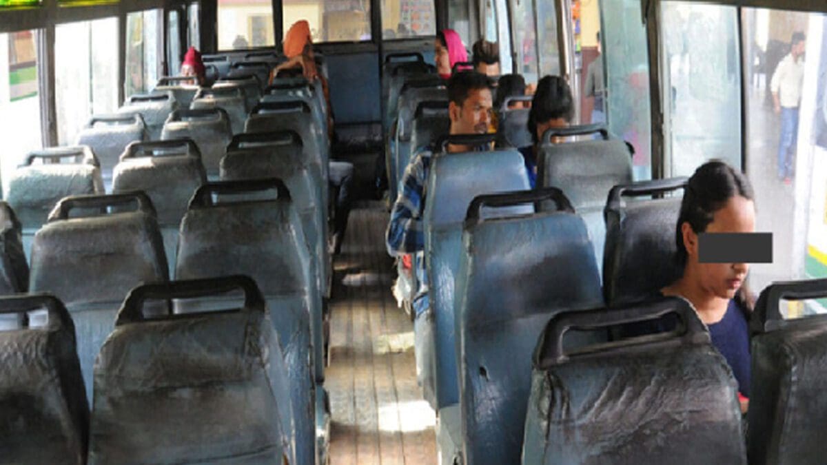 பேருந்தில் பாடசாலை சென்ற மாணவிக்கு நேர்நத விபரீதம்!