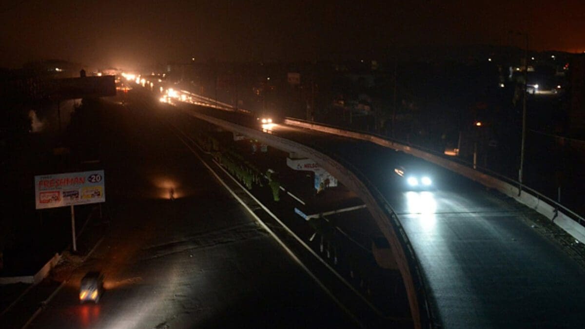 இலங்கையில் மின்வெட்டு - மின்சார சபை எச்சரிக்கை