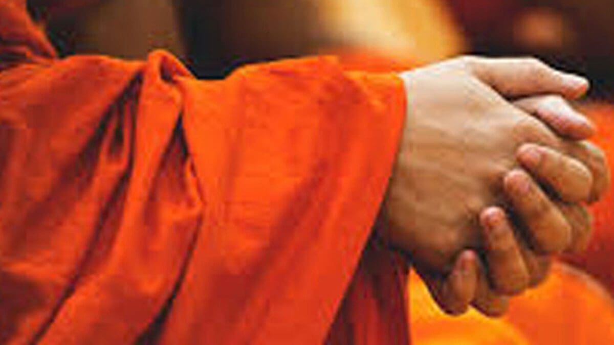 தியானத்தில் இருந்த பௌத்த தேரருக்கு நேர்ந்த கதி