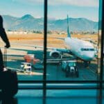 நாட்டை விட்டு வெளியேறியுள்ள 2000 விரிவுரையாளர்கள்