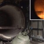 நடமாடும் சுடுகாட்டில் ராணுவ வீரர்களை தகனம் செய்யும் ரஷ்யா!