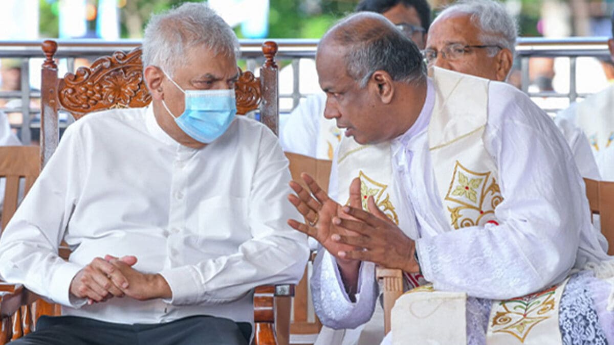 அரசியல் இலாபம் பெறும் நோக்கில் செயற்படும் ஜனாதிபதி