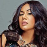 பகிரங்கமாக மன்னிப்புக்கோரிய பாடகி