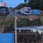 குருந்தூர் மலை நோக்கி படையெடுக்கும் சிங்கள மக்களும் பாதுகாப்பு படையினரும்