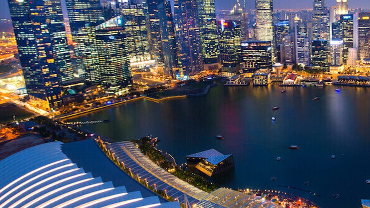 கொழும்பை மாற்ற சிங்கப்பூர் நிறுவனத்துடன் பேச்சுவார்த்தை