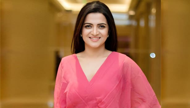 202012161230052698 Tamil News Tamil cinema DD makes directorial debut SECVPF