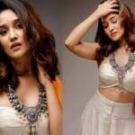 anikha surendran 661565fb36ec2