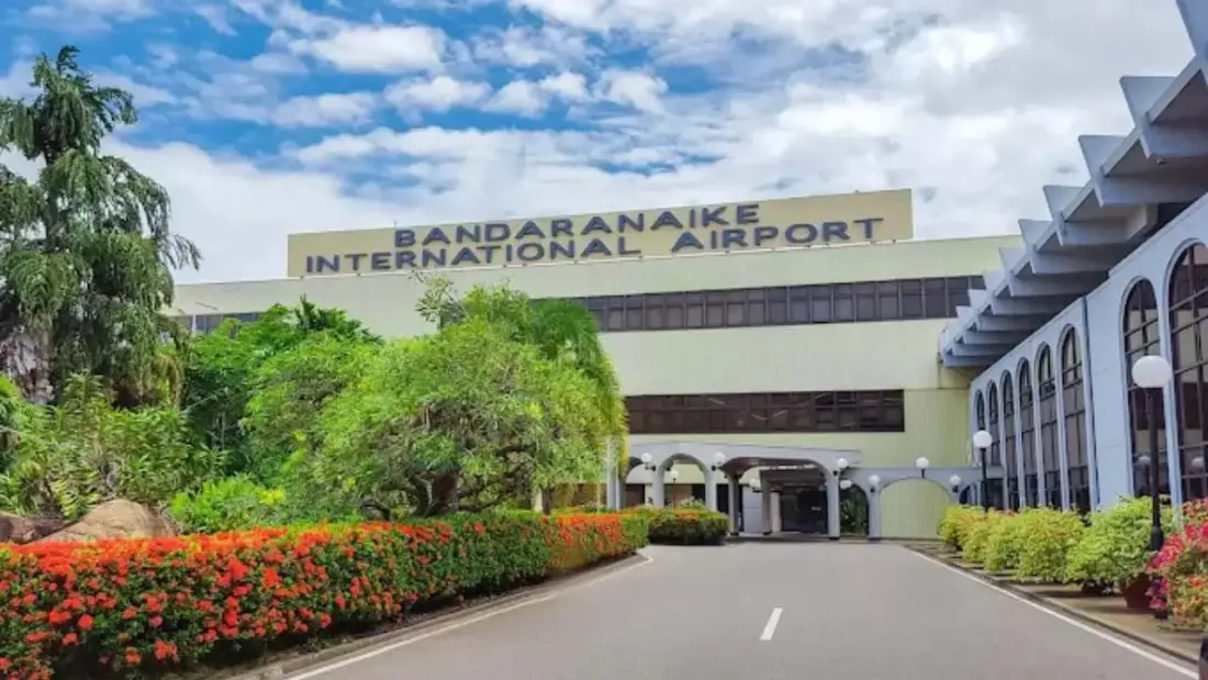 கட்டுநாயக்க விமான நிலையத்தில் 10 கிலோ கொக்கெயின் கடத்தல்: ஒருவர் கைது! 1 New Project 214