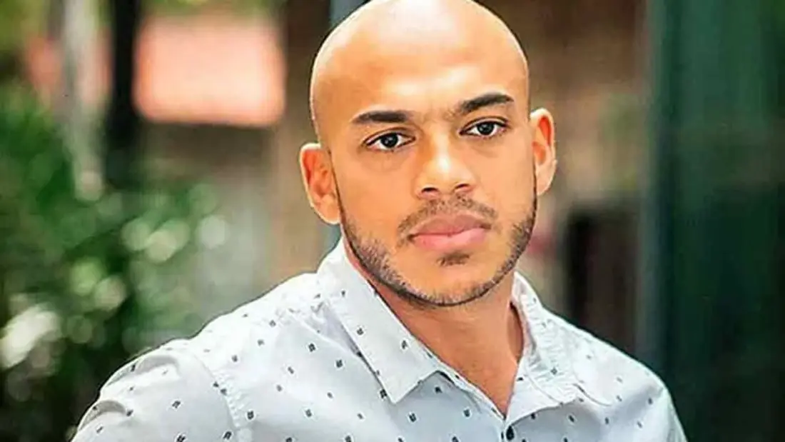 1737780894 1737780362 yoshitha L