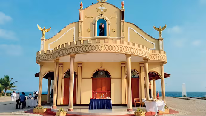 upfront lede 052957753