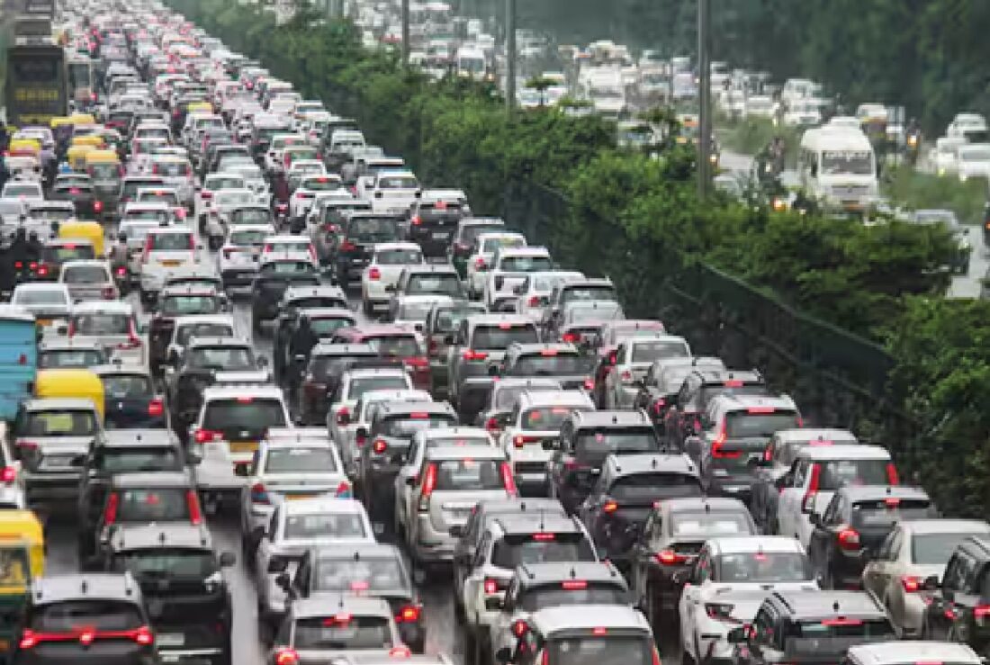 இலங்கை வாகன சந்தை: பிப்ரவரி மாதத்தில் பதிவுகளில் சிறு சரிவு - JB Securities அறிக்கை 1 10 15