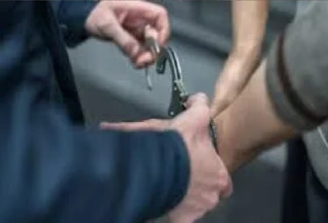 நிர்வாணக் காணொளி பரப்பியது தொடர்பாக இரு பல்கலைக்கழக மாணவர்கள் கைது! 1 21 12