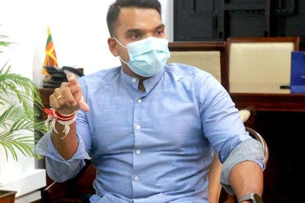அரசியல் கைதிகள் விடுதலைக்கு உறுதுணை வழங்குவேன் – நாமல் உறுதி 1 Namal 55
