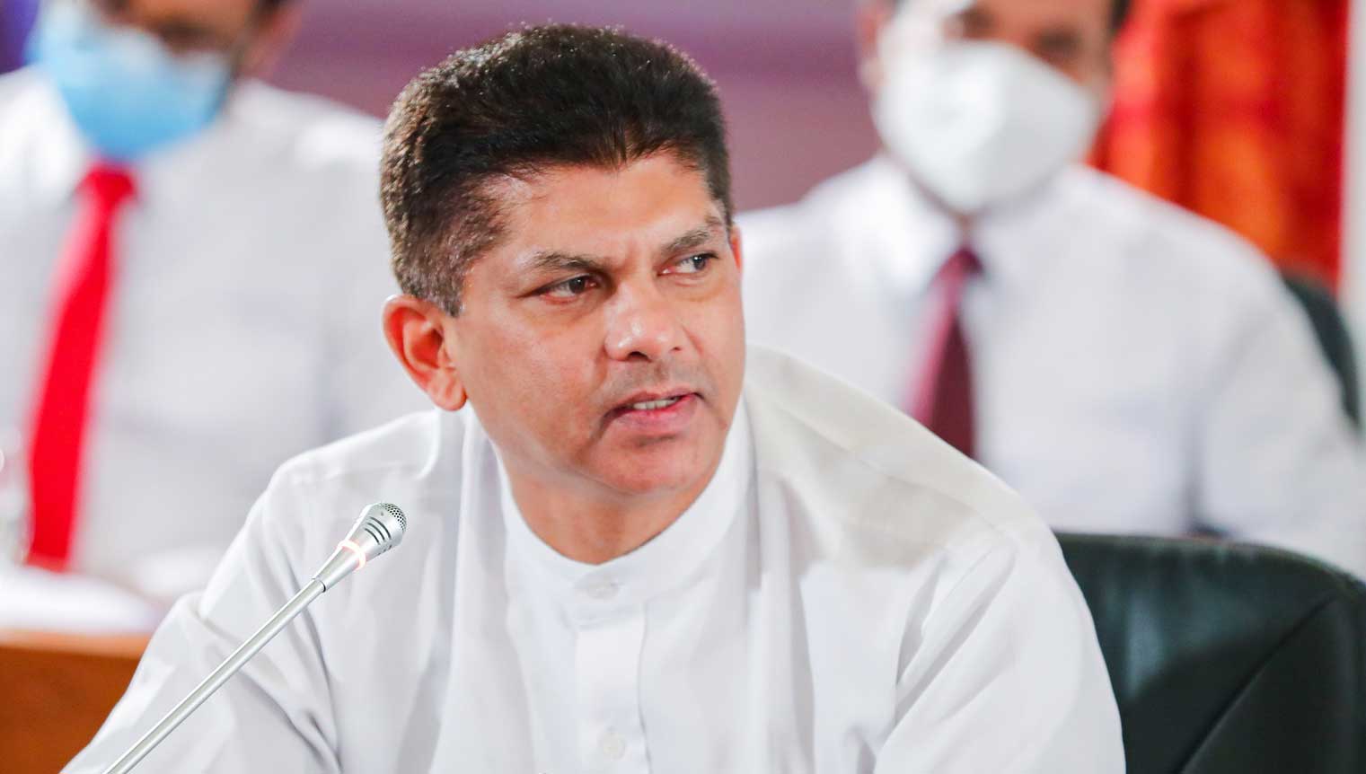 பதவி விலகுகிறார் லொஹான்! – ராஜினாமா கடிதம் கையளிப்பு 2 lohan