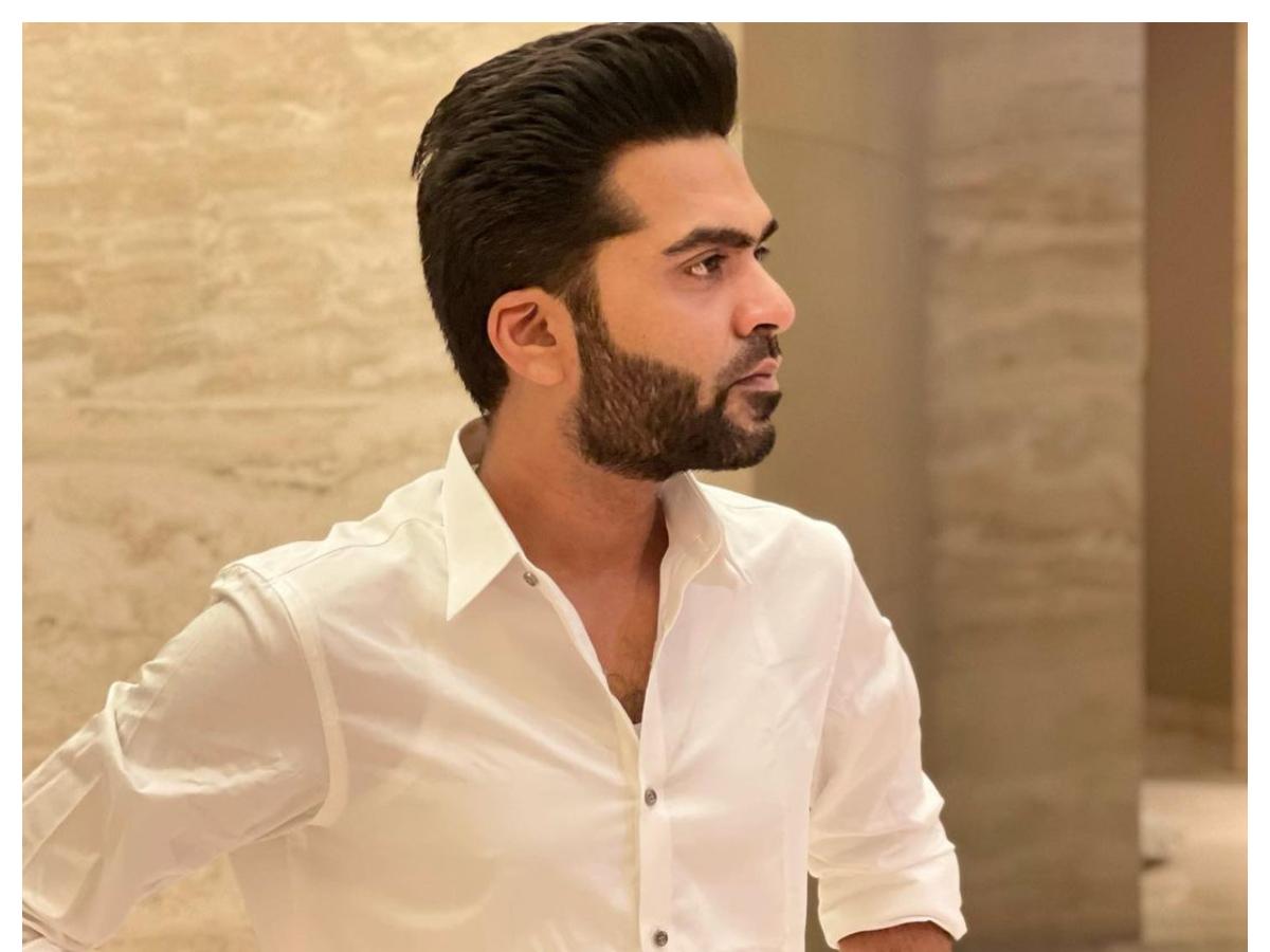 'சப்ரைஸுக்கு தயாராகுங்கள்' - சிம்பு ருவிற் 2 simbu