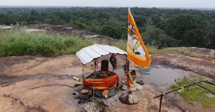 வெடுக்குநாறி மலையில் இராணுவம் குவிப்பு - விக்கிரகங்கள் மாயம்! 1 wedukunari 720x375 1
