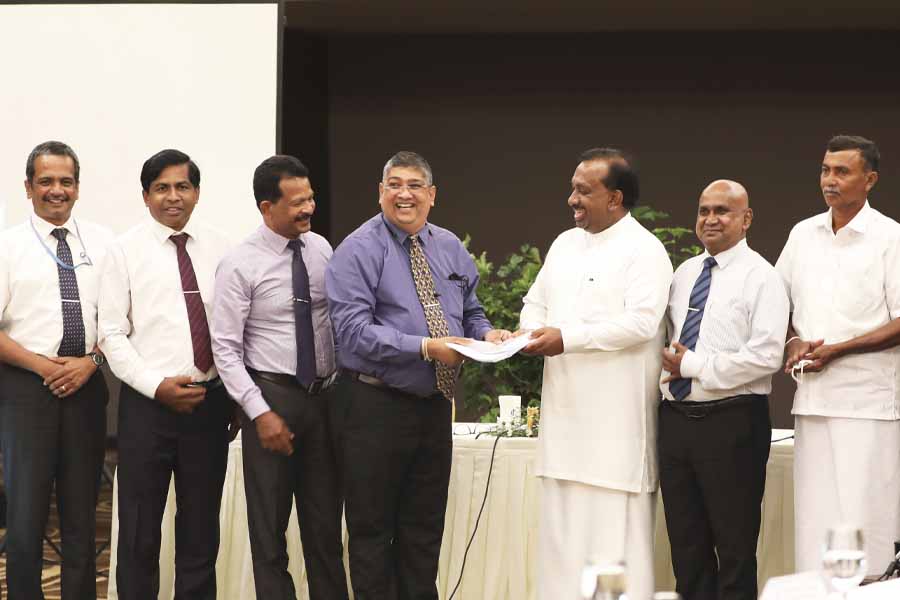 விவசாயக் கொள்கை அறிக்கை அமைச்சரவையில் சமர்ப்பிப்பு! 1 3e4 2