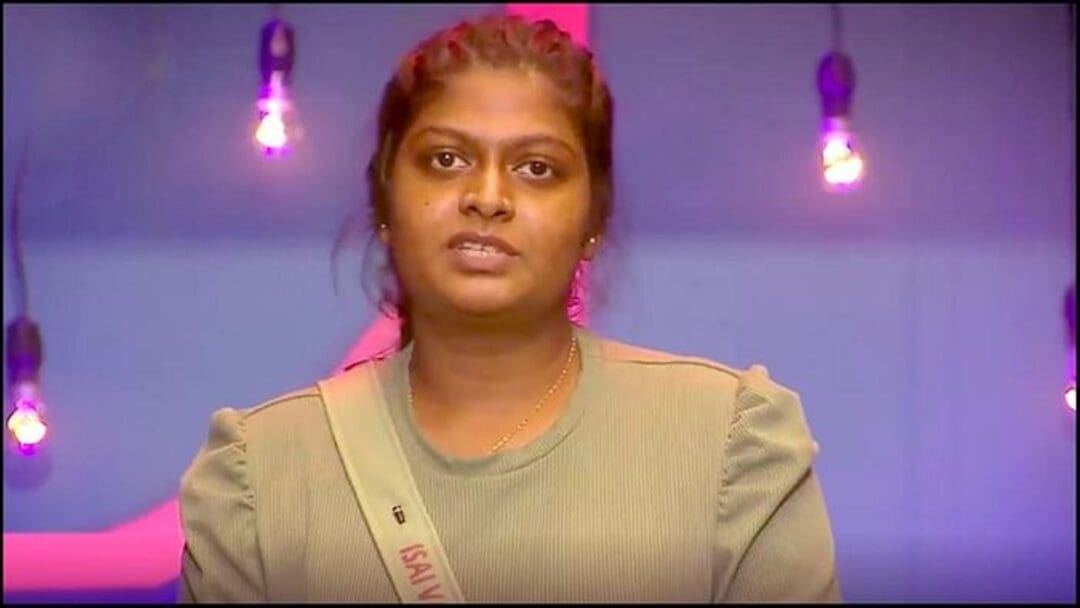 போட்டுக்க துணிகூட இல்லை - நெகிழ வைத்த பிக்பாஸ் இசைவாணி 1 isaivani scaled