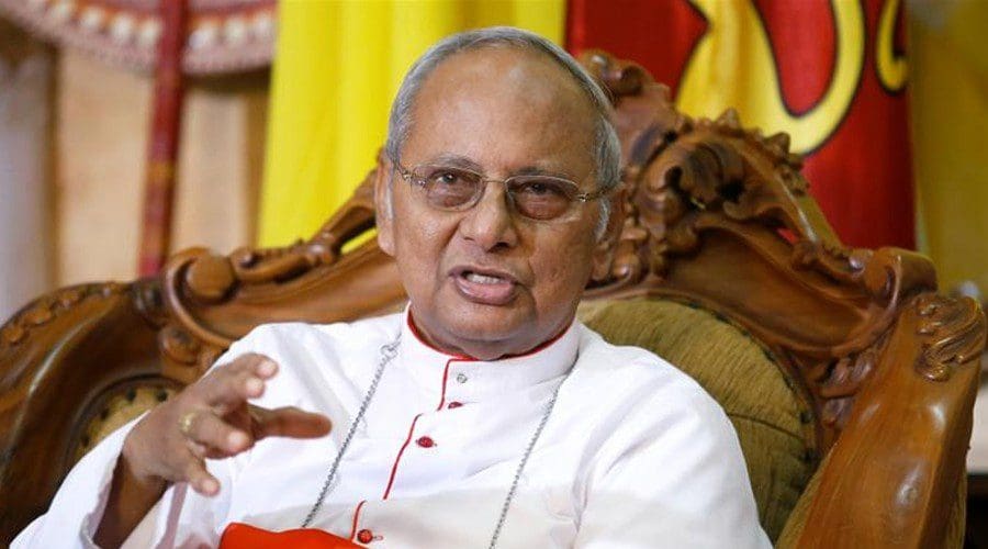 உலகம் முழுதும் கையேந்த வேண்டிய நிலையில் நாடு! 1 kar