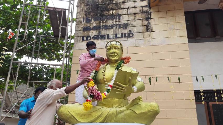 யாழில் நாவலர் பெருமானின் திருவுருவச் சிலை திறந்துவைப்பு! 2 Navalar 01