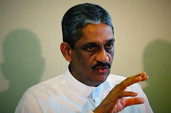ஊழல் மோசடிகளுக்கு நிச்சயம் முடிவு கட்டுவேன்! - பொன்சேகா 1 ponseka